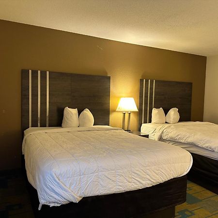 Hotel Inn Milwaukee Exterior foto